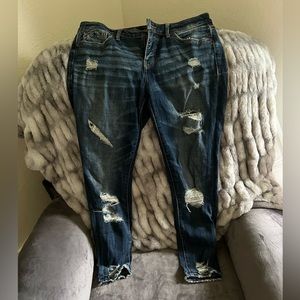 Destroyed skinny jeans